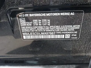 2018 BMW 5 Series 540i z VIN WBAJE5C5XJWA97667, wystawiony jako IAAI lot #41481362 z przebiegiem Nie podano mil oraz . Historia ofert i sprzedaży dostępna na DreamBid. Obrazek 9.