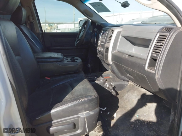 2017 Ram 2500 Tradesman with VIN 3C6UR5HLXHG658393, listed as a IAAI auction lot 41582199 with 178,120 mi miles. Bid and sale history available at carsss.com. Image 5.