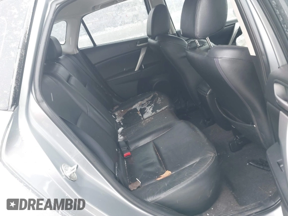 2011 Mazda 3 S Grand Touring z VIN JM1BL1M67B1417049, wystawiony jako IAAI lot #41628411 z przebiegiem 178 790 mil mil oraz . Historia ofert i sprzedaży dostępna na DreamBid. Obrazek 8.