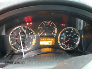 2015 Nissan Armada Platinum z VIN 5N1BA0NF6FN617932, wystawiony jako Copart lot #48202355 z przebiegiem 101 219 mil mil oraz Szkoda całkowita • Salvage title. Historia ofert i sprzedaży dostępna na DreamBid. Obrazek 9.