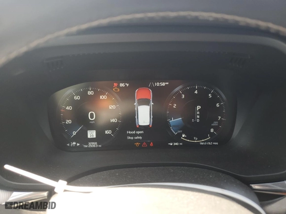 2019 Volvo XC60 R-Design with VIN LYV102RM1KB283911, listed as a Copart auction lot 65150264 with 32,950 mi miles and Salvage Title. Bid and sale history available at carsss.com. Image 9.