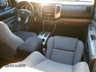 2014 Toyota Tacoma PreRunner with VIN 3TMKU4HNXEM041311, listed as a Copart auction lot 84065684 with 212,473 mi miles and Salvage title. Bid and sale history available at DreamBid. Image 8.