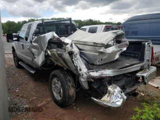 2015 Ford F-250 XLT z VIN 1FT7X2B60FEB85184, wystawiony jako Copart lot #56344665 z przebiegiem 195 598 mil mil oraz Szkoda całkowita • Salvage title. Historia ofert i sprzedaży dostępna na DreamBid. Obrazek 2.