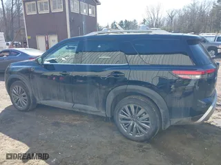 2024 Nissan Pathfinder SL with VIN 5N1DR3CD5RC295501, listed as a IAAI auction lot 41774354 with 1,740 mi miles. Bid and sale history available at carsss.com. Image 14.