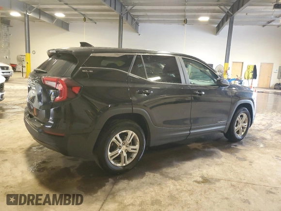 2024 GMC Terrain SLE z VIN 3GKALMEG4RL351328, wystawiony jako Copart lot #65200525 z przebiegiem 33 606 mil mil oraz Czysty tytuł • Clean title. Historia ofert i sprzedaży dostępna na DreamBid. Obrazek 3.