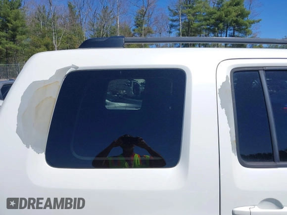 2011 Honda Pilot Touring with VIN 5FNYF4H98BB087713, listed as a IAAI auction lot 42132764 with 250,507 mi miles. Bid and sale history available at carsss.com. Image 18.