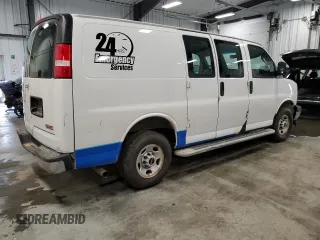 2019 GMC Savana Cargo Van with VIN 1GTW7AFGXK1363256, listed as a Copart auction lot 86720514 with 128,927 mi miles and Salvage Title. Bid and sale history available at carsss.com. Image 3.