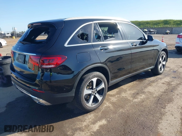 2020 Mercedes-Benz GLC 300 z VIN W1N0G8DB2LF840569, wystawiony jako IAAI lot #41959432 z przebiegiem 78 696 mil mil oraz . Historia ofert i sprzedaży dostępna na DreamBid. Obrazek 4.