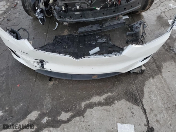 2020 Tesla Model X Long Range with VIN 5YJXCDE22LF301883, listed as a Copart auction lot 88755105 with 0 mi miles and Salvage Title. Bid and sale history available at carsss.com. Image 12.