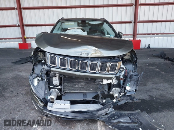 2018 Jeep Compass Altitude with VIN 3C4NJDBB4JT238950, listed as a IAAI auction lot 41815682 with 85,598 mi miles and . Bid and sale history available at DreamBid. Image 13.