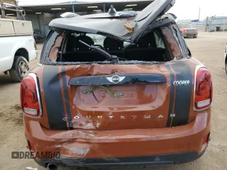 2017 MINI Countryman Cooper with VIN WMZYV5C30H3E01827, listed as a Copart auction lot 76068674 with 61,677 mi miles and Salvage Title. Bid and sale history available at carsss.com. Image 6.