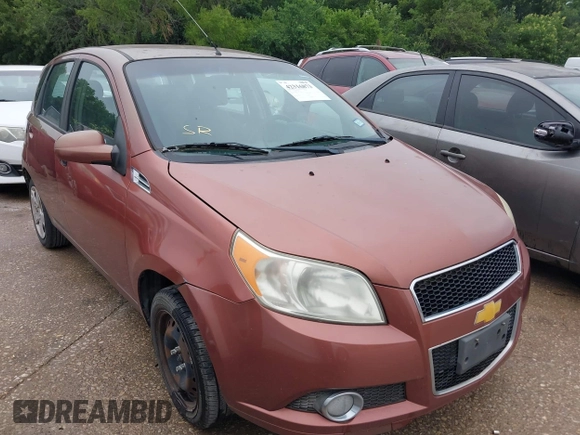 2011 Chevrolet Aveo 2LT z VIN KL1TG6DEXBB255061, wystawiony jako IAAI lot #42316873 z przebiegiem 157 980 mil mil oraz . Historia ofert i sprzedaży dostępna na DreamBid. Obrazek 1.