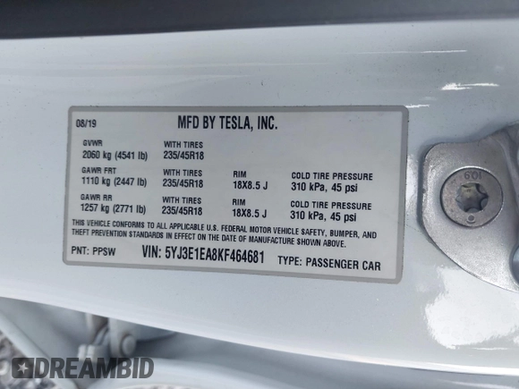 2019 Tesla Model 3 Mid Range z VIN 5YJ3E1EA8KF464681, wystawiony jako IAAI lot #42072104 z przebiegiem 83 451 mil mil oraz . Historia ofert i sprzedaży dostępna na DreamBid. Obrazek 9.