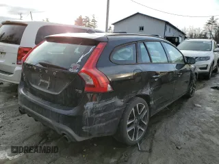 2018 Volvo V60 Dynamic with VIN YV140MEL1J2398668, listed as a Copart auction lot 39866883 with 69,534 mi miles. Bid and sale history available at carsss.com. Image 3.