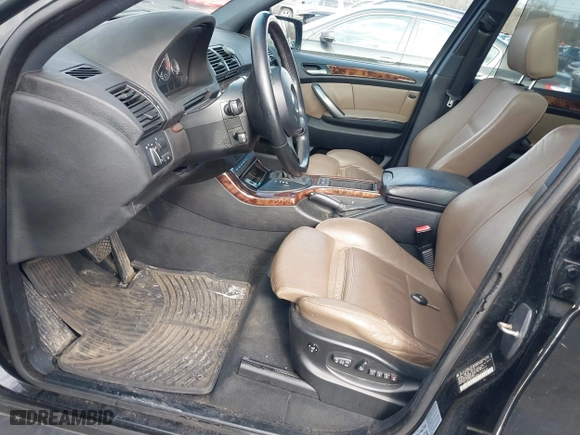2006 BMW X5 4.4i with VIN 5UXFB53506LV22836, listed as a IAAI auction lot 41727708 with 186,084 mi miles. Bid and sale history available at carsss.com. Image 5.