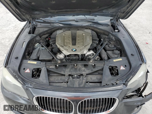 2009 BMW 7 Series 750Li with VIN WBAKB83509CY59929, listed as a Copart auction lot 45330245 with 117,156 mi miles and Salvage Title. Bid and sale history available at DreamBid. Image 11.