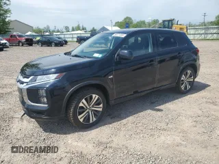 2021 Mitsubishi Outlander ES z VIN JA4ARUAU4MU008615, wystawiony jako Copart lot #58031055 z przebiegiem 55 153 mil mil oraz Szkoda całkowita • Salvage title. Historia ofert i sprzedaży dostępna na DreamBid. Obrazek 1.