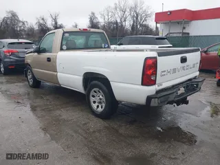 2006 Chevrolet Silverado 1500 Work Truck with VIN 1GCEC14VX6E115841, listed as a IAAI auction lot 41504420 with 316,978 mi miles. Bid and sale history available at carsss.com. Image 3.