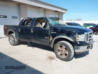 2007 Ford Super Duty F-250 XL with VIN 1FTSW21P77EA44900, listed as a IAAI auction lot 41762395 with 120,418 mi miles. Bid and sale history available at carsss.com. Image 1.