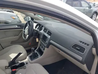 2017 Volkswagen Golf SportWagen S with VIN 3VWA17AUXHM500846, listed as a IAAI auction lot 41767974 with 91,077 mi miles. Bid and sale history available at carsss.com. Image 5.