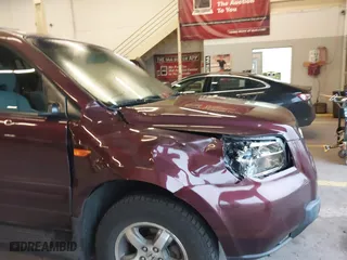 2008 Honda Pilot EX with VIN 5FNYF18458B031305, listed as a IAAI auction lot 41732685 with 204,556 mi miles. Bid and sale history available at carsss.com. Image 13.