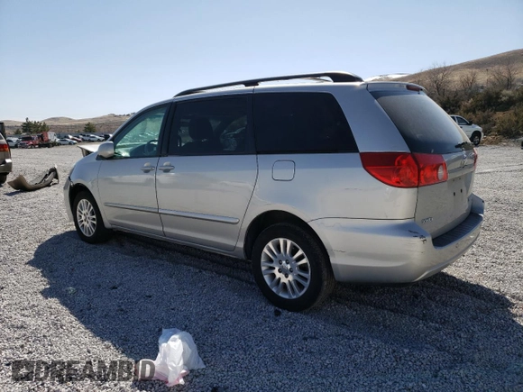 2010 Toyota Sienna XLE z VIN 5TDDK4CC8AS033268, wystawiony jako Copart lot #48503455 z przebiegiem 134 959 mil mil oraz Szkoda całkowita • Salvage title. Historia ofert i sprzedaży dostępna na DreamBid. Obrazek 2.