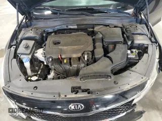 2016 Kia Optima LX z VIN 5XXGT4L35GG103586, wystawiony jako Copart lot #51571975 z przebiegiem 142 937 mil mil oraz Szkoda całkowita • Salvage title. Historia ofert i sprzedaży dostępna na DreamBid. Obrazek 11.