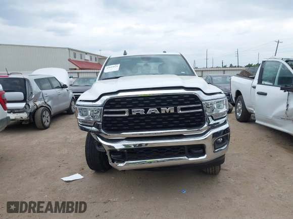 2024 Ram 2500 Big Horn with VIN 3C6UR5DJ1RG249902, listed as a IAAI auction lot 42043924 with 21,560 mi miles. Bid and sale history available at carsss.com. Image 13.