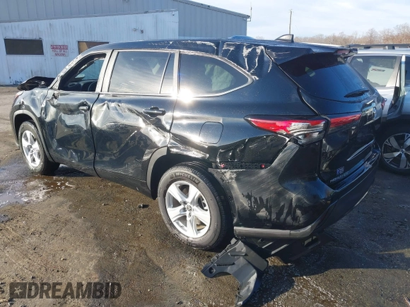 2023 Toyota Highlander L z VIN 5TDKDRAH6PS505375, wystawiony jako IAAI lot #41662089 z przebiegiem 9 700 mil mil oraz . Historia ofert i sprzedaży dostępna na DreamBid. Obrazek 3.