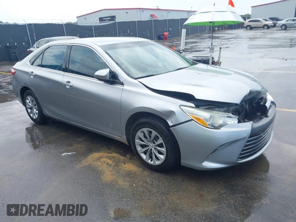 2015 Toyota Camry XLE with VIN 4T4BF1FK4FR483890, listed as a IAAI auction lot 42088503 with 189,058 mi miles and . Bid and sale history available at DreamBid. Image 1.