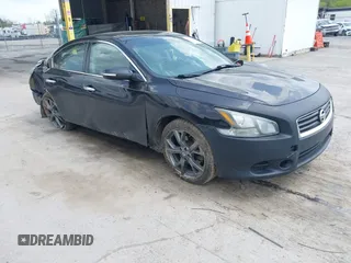 2013 Nissan Maxima S z VIN 1N4AA5AP4DC810428, wystawiony jako IAAI lot #42150012 z przebiegiem 149 824 mil mil oraz . Historia ofert i sprzedaży dostępna na DreamBid. Obrazek 1.