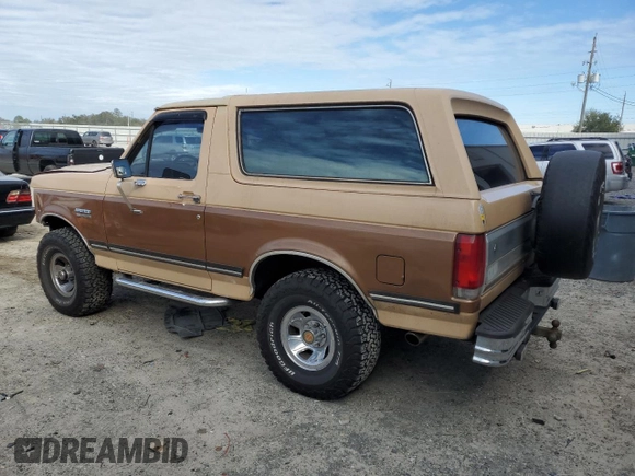 1987 Ford Bronco Custom с VIN 1FMEU15H6HLA11430, выставлен на аукционе Copart как лот 89069465 с пробегом 2 155 миль миль и Списание • Salvage title. История ставок и продаж доступна на DreamBid. Изображение 2.