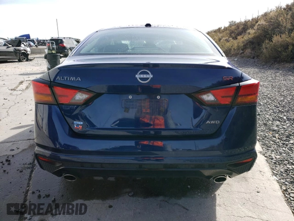2024 Nissan Altima 2.5 SR with VIN 1N4BL4CWXRN387072, listed as a Copart auction lot 79473404 with 13,712 mi miles and Salvage Title. Bid and sale history available at carsss.com. Image 6.
