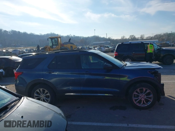 2020 Ford Explorer XLT with VIN 1FMSK8DH9LGB40475, listed as a IAAI auction lot 41138954 with 77,083 mi miles. Bid and sale history available at carsss.com. Image 14.