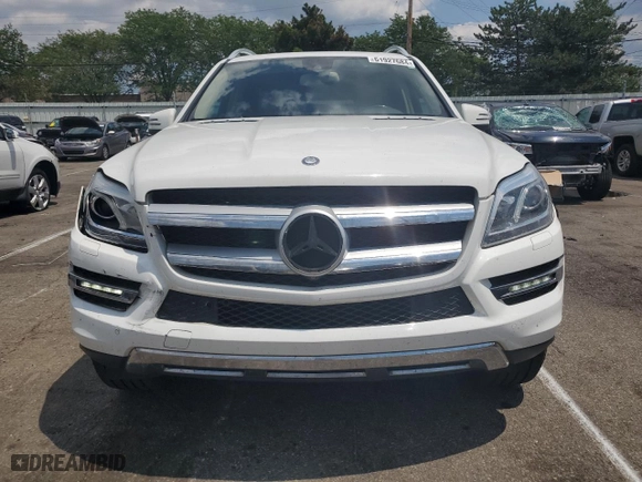 2016 Mercedes-Benz GL with VIN 4JGDF6EE7GA629942, listed as a Copart auction lot 61927684 with 125,256 mi miles and Salvage Title. Bid and sale history available at carsss.com. Image 5.