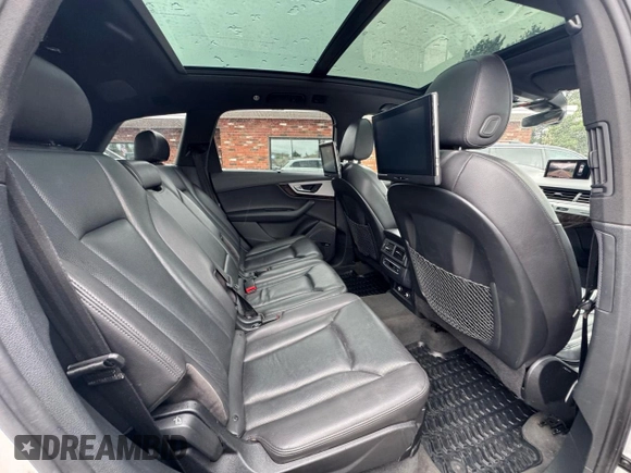 2018 Audi Q7 Premium Plus with VIN WA1LHAF73JD015855, listed as a Copart auction lot 55078225 with 165,094 mi miles and Clean Title. Bid and sale history available at carsss.com. Image 6.