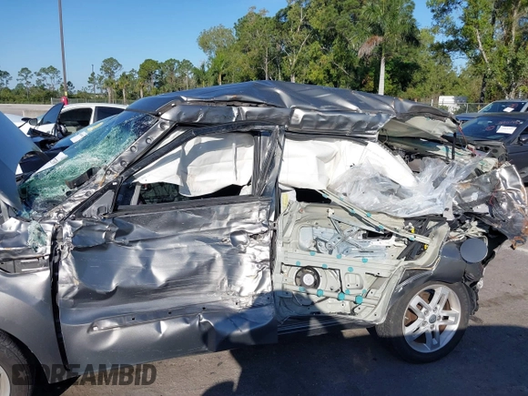 2011 Kia Soul + with VIN KNDJT2A2XB7288532, listed as a IAAI auction lot 38852336 with Not Provided miles and . Bid and sale history available at DreamBid. Image 6.
