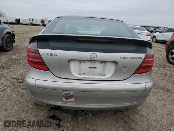 2004 Mercedes-Benz C 230 Kompressor z VIN WDBRN40J64A618916, wystawiony jako Copart lot #45373525 z przebiegiem 139 917 mil mil oraz Szkoda całkowita • Salvage title. Historia ofert i sprzedaży dostępna na DreamBid. Obrazek 6.