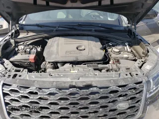 2018 Land Rover Range Rover Velar R-Dynamic SE with VIN SALYL2RN9JA721121, listed as a Copart auction lot 65619053 with 57,032 mi miles. Bid and sale history available at carsss.com. Image 12.