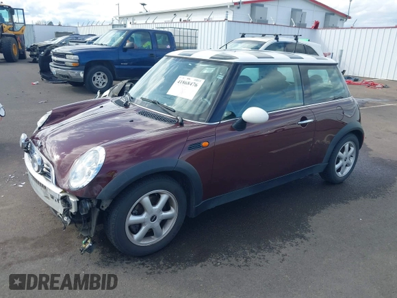 2003 MINI Hardtop with VIN WMWRC33493TC45557, listed as a IAAI auction lot 41868476 with 114,848 mi miles and . Bid and sale history available at DreamBid. Image 19.
