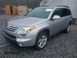 2008 Suzuki XL7 with VIN 2S3DB117086113707, listed as a IAAI auction lot 41757901 with 198,921 mi miles. Bid and sale history available at carsss.com. Image 2.
