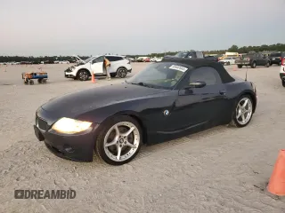 2008 BMW Z4 3.0si with VIN 4USBU53578LX04489, listed as a Copart auction lot 80902064 with 54,305 mi miles and Salvage Title. Bid and sale history available at carsss.com. Image 1.