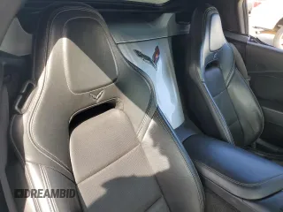2014 Chevrolet Corvette Z51 3LT z VIN 1G1YM3D72E5125066, wystawiony jako Copart lot #47862275 z przebiegiem 19 615 mil mil oraz Szkoda całkowita • Salvage title. Historia ofert i sprzedaży dostępna na DreamBid. Obrazek 10.