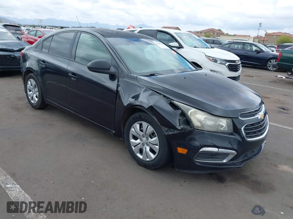 2015 Chevrolet Cruze LS z VIN 1G1PA5SH4F7155493, wystawiony jako IAAI lot #42202780 z przebiegiem 179 528 mil mil oraz . Historia ofert i sprzedaży dostępna na DreamBid. Obrazek 1.