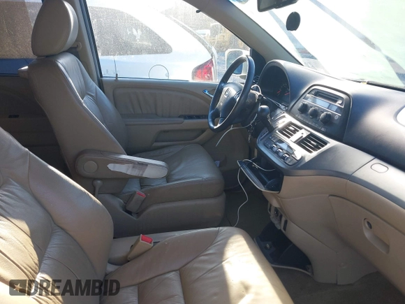 2008 Honda Odyssey EX-L with VIN 5FNRL38688B406050, listed as a IAAI auction lot 41817618 with 157,943 mi miles. Bid and sale history available at carsss.com. Image 5.