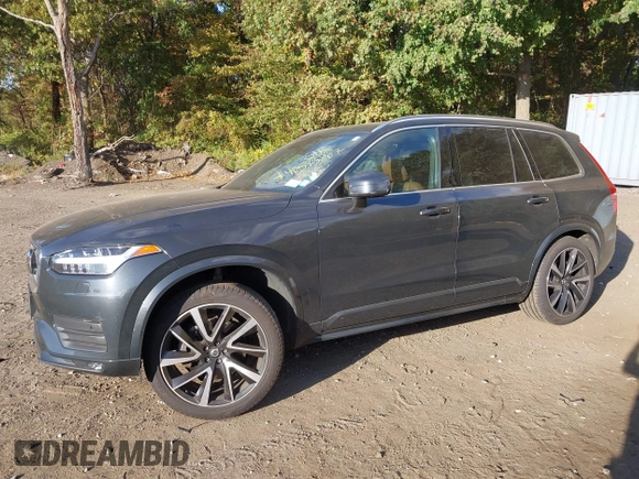 2021 Volvo XC90 Momentum with VIN YV4A22PKXM1689365, listed as a IAAI auction lot 40595807 with 81,284 mi miles. Bid and sale history available at carsss.com. Image 17.