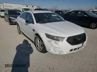 2015 Ford Police Interceptor с VIN 1FAHP2MK2FG128039, выставлен на аукционе Copart как лот 84828654 с пробегом 115 563 миль миль и Списание • Salvage title. История ставок и продаж доступна на DreamBid. Изображение 11.