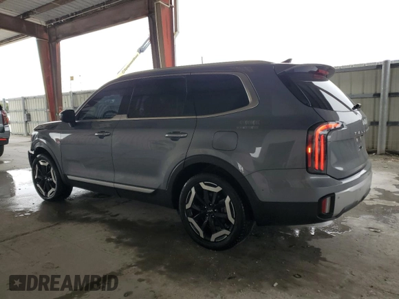 2023 Kia Telluride EX with VIN 5XYP34GC7PG353420, listed as a Copart auction lot 41906525 with 15,180 mi miles and Salvage title. Bid and sale history available at DreamBid. Image 2.