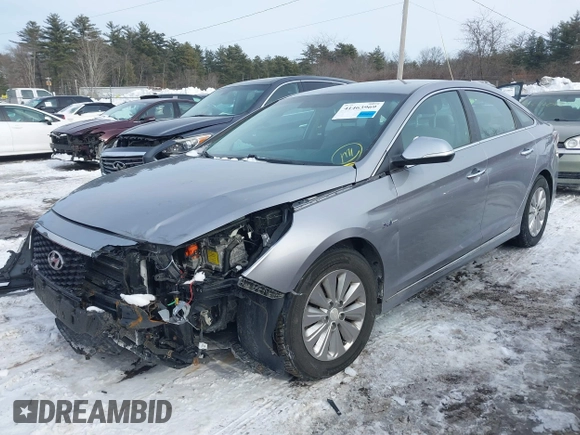 2016 Hyundai Sonata SE with VIN KMHE24L11GA036436, listed as a IAAI auction lot 41463969 with Not Provided miles and . Bid and sale history available at carsss.com. Image 17.
