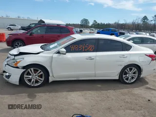2015 Nissan Altima SL with VIN 1N4BL3AP1FC448712, listed as a IAAI auction lot 41834580 with 165,633 mi miles and . Bid and sale history available at carsss.com. Image 14.